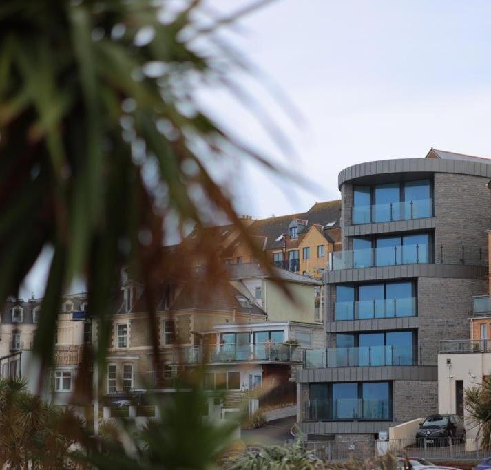 4 The View Apartments Ilfracombe - Seafront, Parking, Lift, Ev Eksteriør bilde