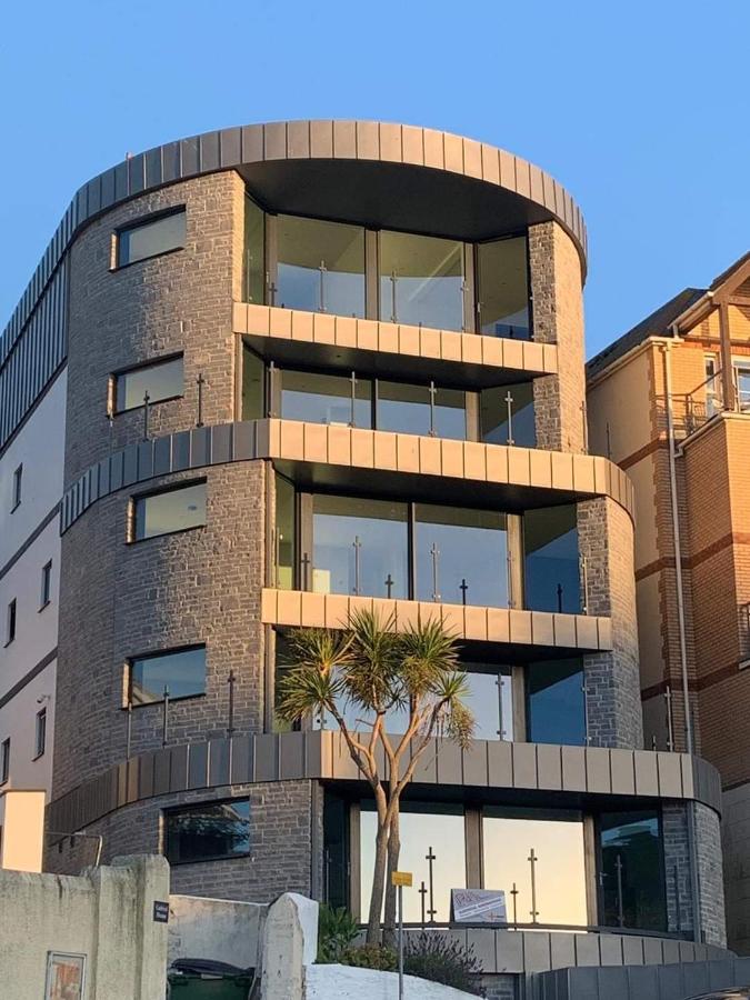 4 The View Apartments Ilfracombe - Seafront, Parking, Lift, Ev Eksteriør bilde