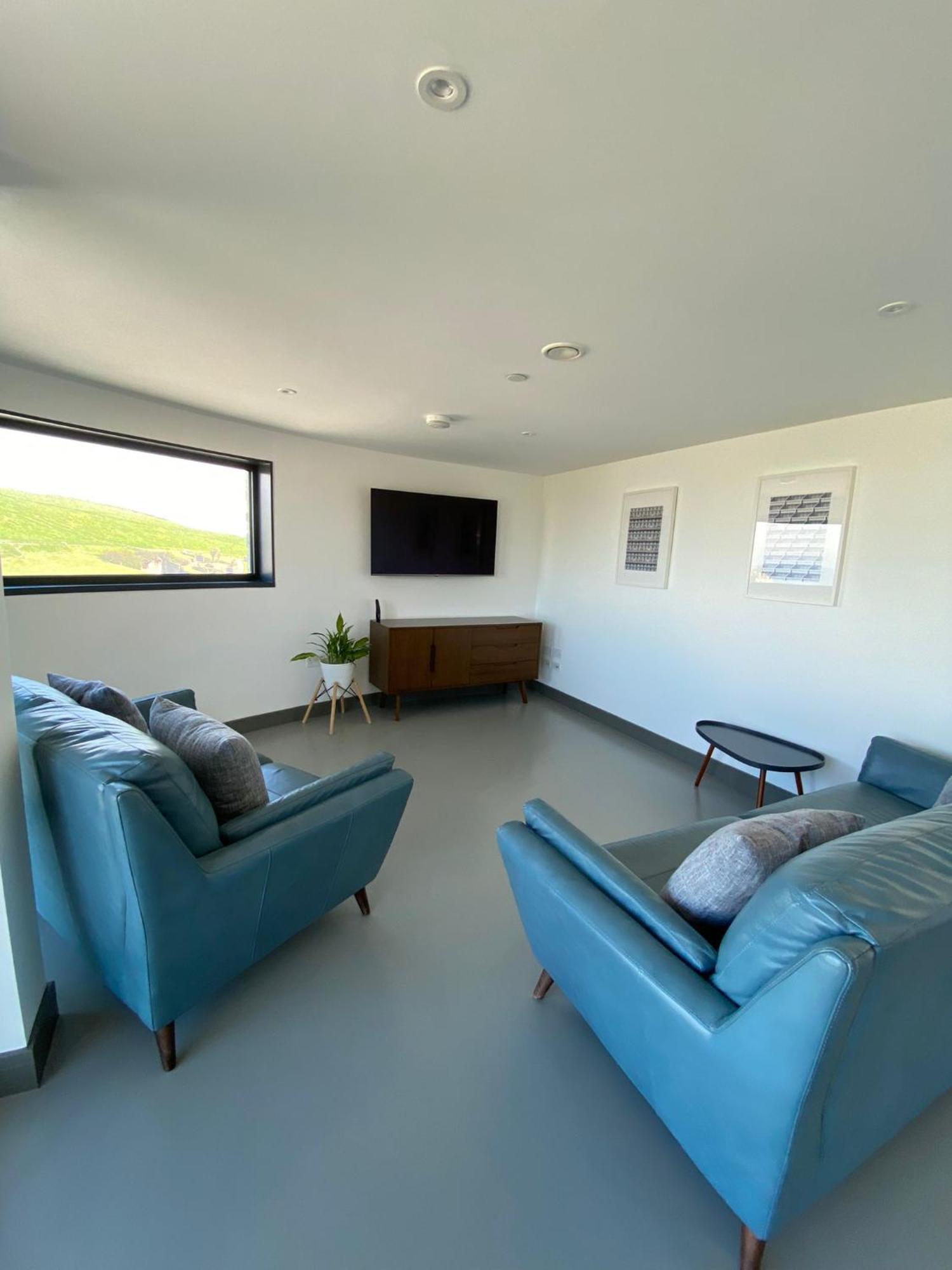 4 The View Apartments Ilfracombe - Seafront, Parking, Lift, Ev Eksteriør bilde